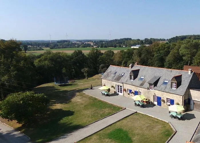 Bonne Chere Family Friendly Gites * Heated Pool * Huge Playbarn